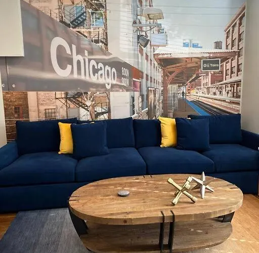 Apartment Trendy West Town Flat - 2 Bed / 1.5 Bath W Parking Chicago