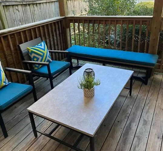 Trendy West Town Flat - 2 Bed / 1.5 Bath W Parking Chicago