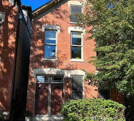 Apartment Trendy West Town Flat - 2 Bed / 1.5 Bath W Parking Chicago